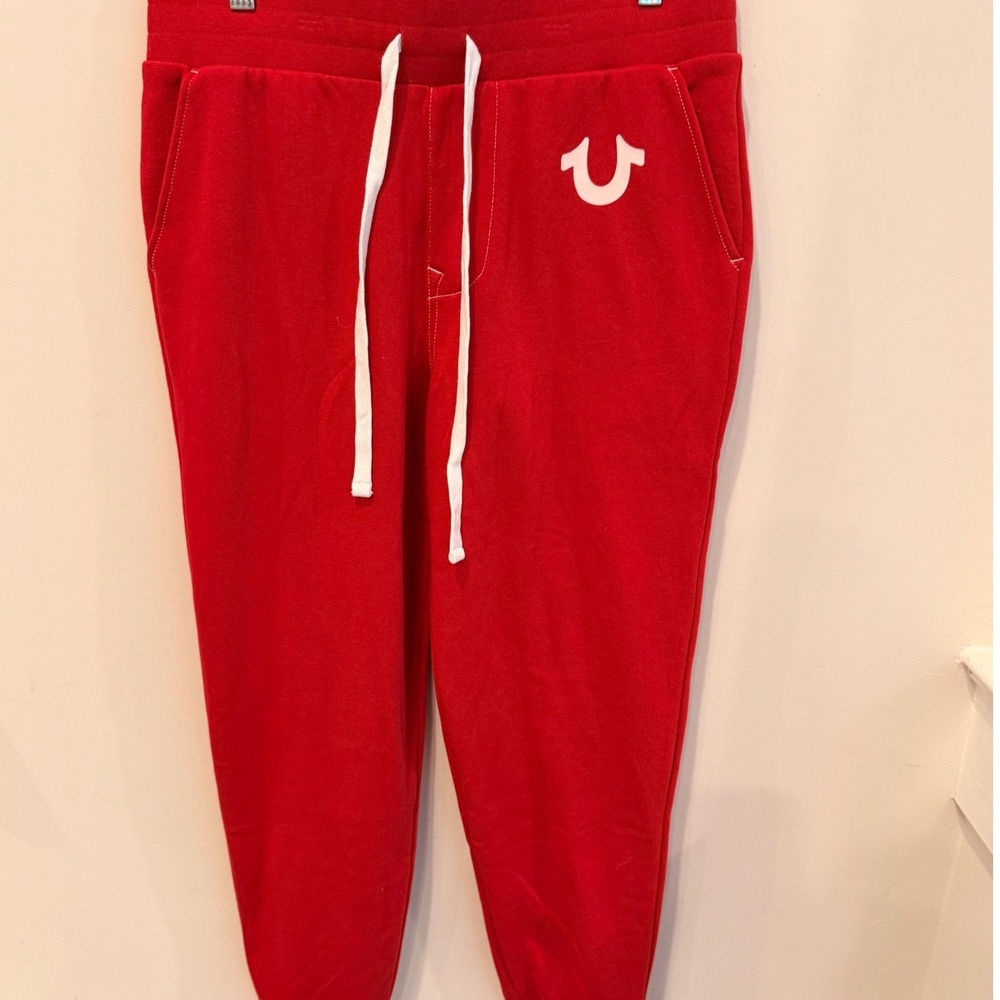 True Religion Classic Logo Velour‎ Jogger Sweatpants Ruby Red Size M NWT